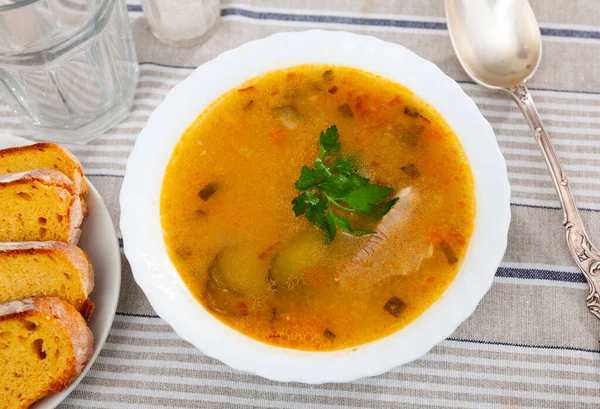 Rassolnik Russian Soup Made Pearl Barley Pickled Cucumbers Meat Portion — Stockfoto