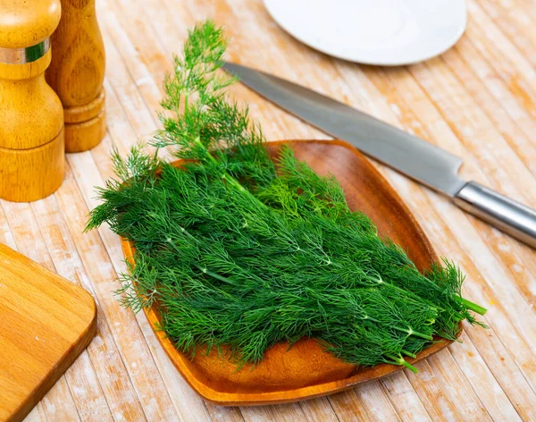 Bunch Fresh Dill Grass Plate High Quality Image — Stockfoto