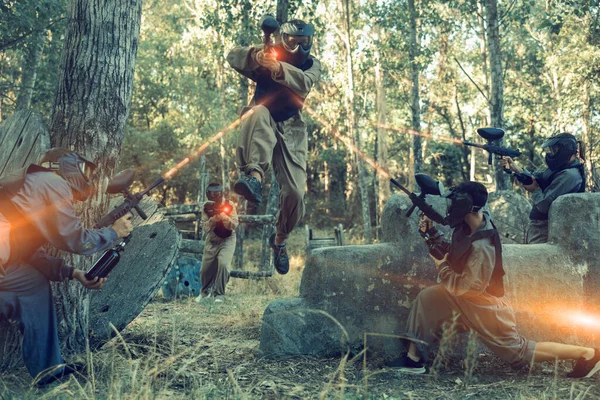 Teams Facing Battlefield Outdoor Paintball Arena Match — Stock Photo, Image