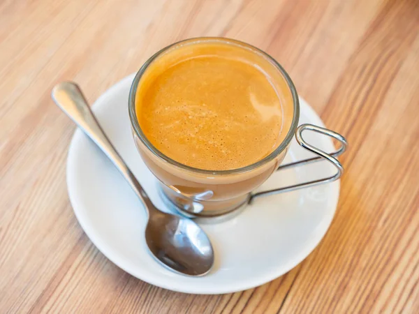 Immagine Tazza Caffè Fresco Cortado Sul Tavolo Nessuna Gente — Foto Stock