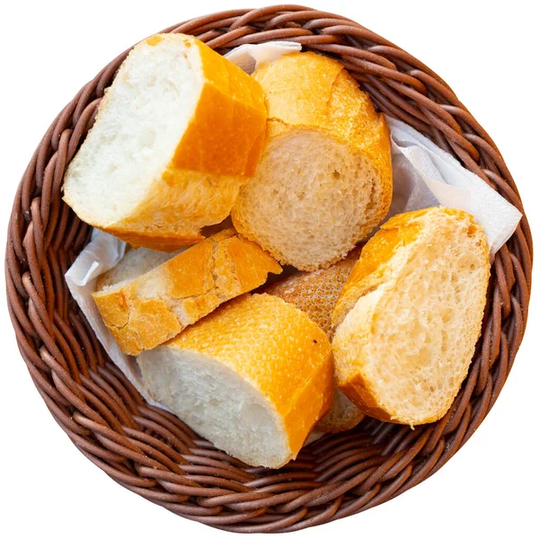 Κομμένο Ψωμί Σερβιρισμένο Ψάθινο Πιάτο Συμπλήρωμα Πιάτων Απομονωμένα Λευκό Φόντο — Φωτογραφία Αρχείου