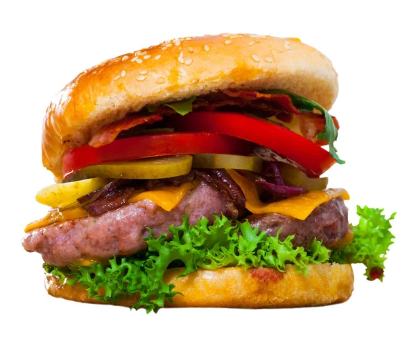 Výborný Dvojitý Chutný Hamburger Hovězím Řízkem Čerstvou Zeleninou Sýrem Izolované — Stock fotografie
