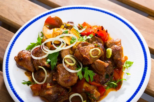 Traditional Bulgarian Kavarma Stewed Marinaded Meat Vegetables Mushrooms Greens — Stock Photo, Image