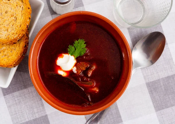 Delicious Hearty Beet Soup Veal Meat Seasoned Thick Sour Cream — Stock Photo, Image