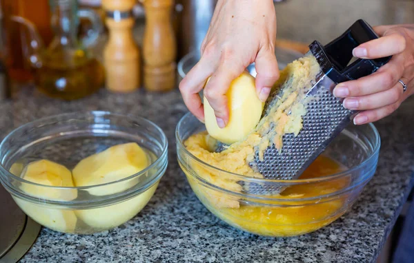 Close Cozinhar Panquecas Batata Estilo Bielorrusso Draniki Ralador — Fotografia de Stock