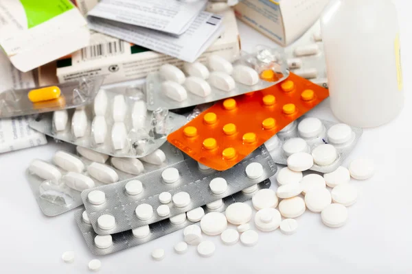 Různé Tablety Kapsle Pilulky Bílém Pozadí — Stock fotografie