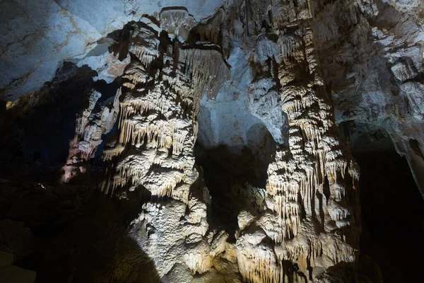 Picture Illuminated Grotte Des Demoiselles France Nature — Stock Photo, Image