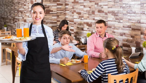 Cheerful Young Waitress Warmly Welcoming Guests Comfortable Family Cafe — Stock Photo, Image
