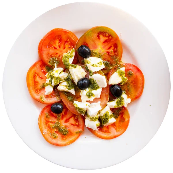 Salade Appétissante Tomates Fraîches Mûres Avec Sauce Pesto Vert Aromatique — Photo