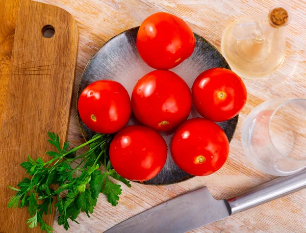 Tomates Rouges Mûres Sur Fond Bois Préparation Des Aliments — Photo