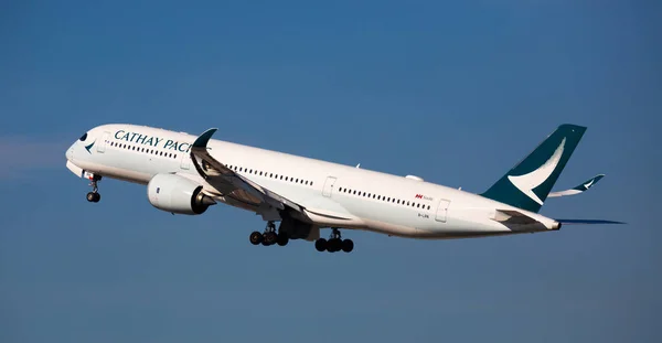 Barcelona Spain February 2020 Hong Kong Airlines Cathay Pacific Airbus — 스톡 사진