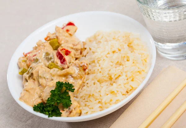 Delicious Asian Dish Thai Red Curry Rice — Stock Photo, Image