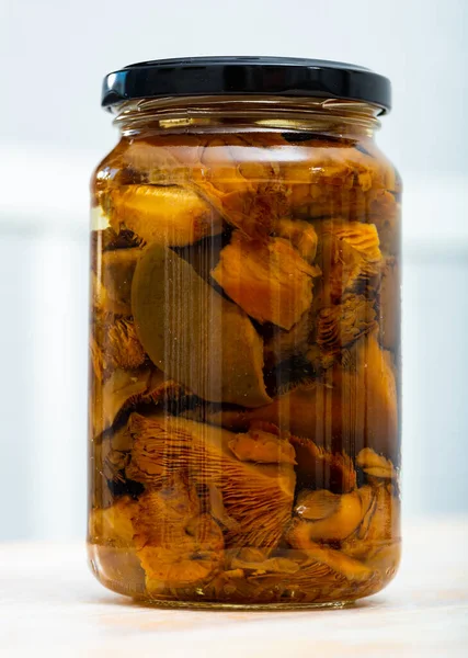 Closed Glass Jar Pickled Red Pine Mushroom Lactarius Deliciosus Wooden — Stock Photo, Image