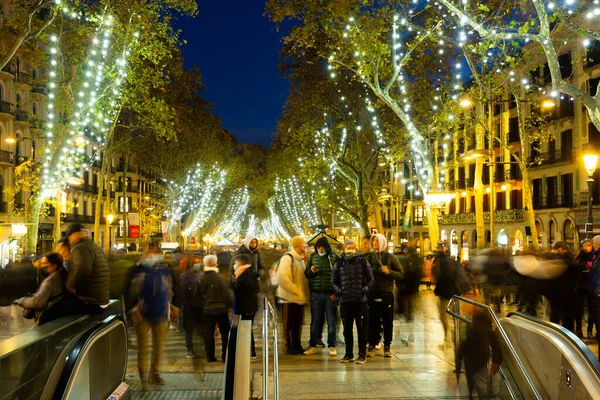 Barcelona Espanha Dezembro 2021 Vista Noturna Rua Central Com Brilhantes — Fotografia de Stock