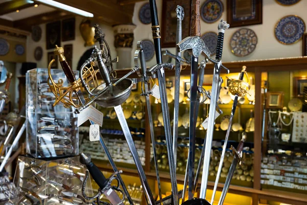 Toledo Spain April 2022 Damascus Steel Knives Swords Sale City — Stock Photo, Image