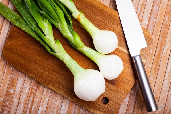 Whole Green Young Onion Bulbs Wooden Desk Cooking — Stock Photo, Image