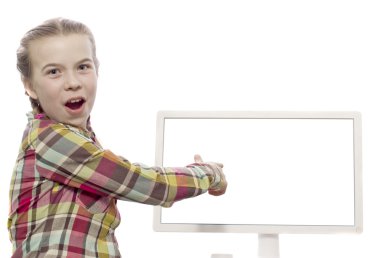 tablet bilgisayar tutan kız