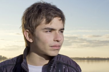 açık havada adam portresi