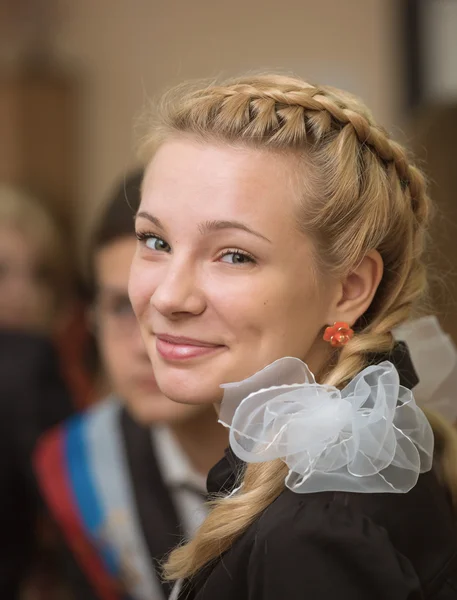 Szkoły dziewczyna graduater — Zdjęcie stockowe