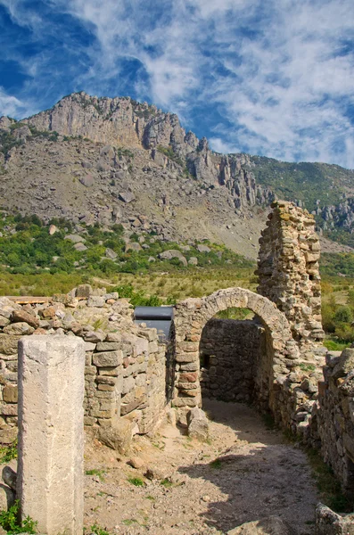 Förstörde slottet — Stockfoto