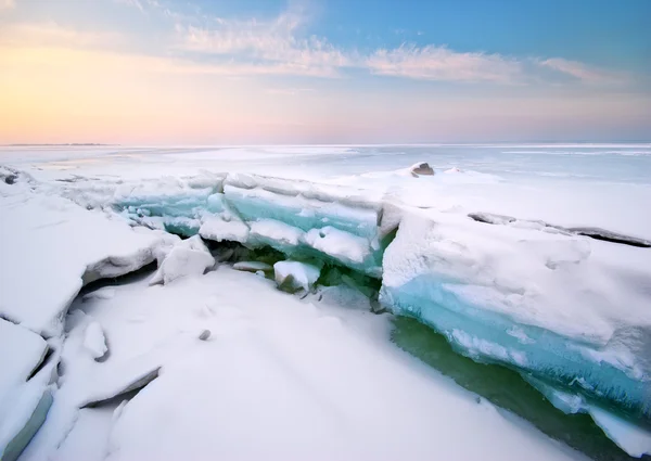 Ice and horizon. — Stock Photo, Image