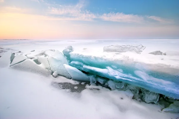 Ice and horizon. — Stock Photo, Image