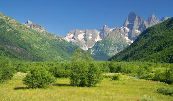 Ορεινή Κοιλάδα Φυσικό Τοπίο Σύνθεση Όμορφης Φύσης — Φωτογραφία Αρχείου