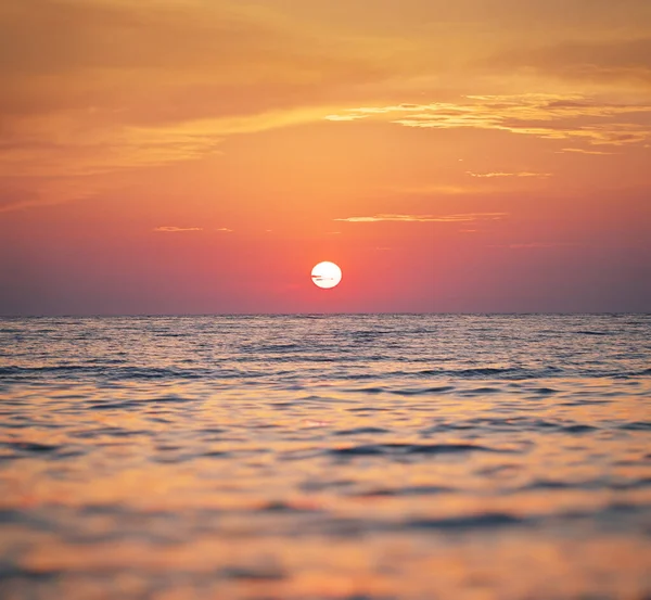 Zon Zee Zonsondergang Oppervlakte Achtergrond Abstracte Lichtweg Naar Zon Natuur — Stockfoto