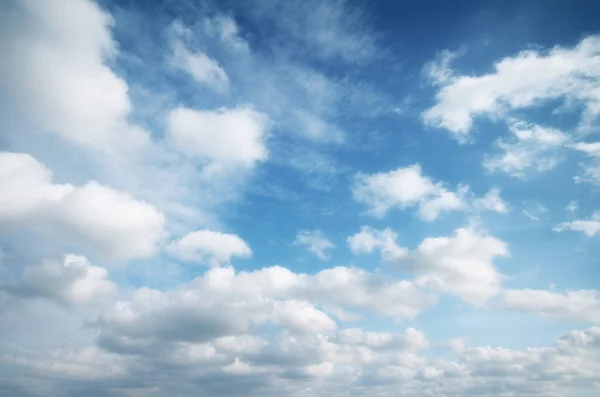 Tiefblauer Himmel Naturlandschaften — Stockfoto