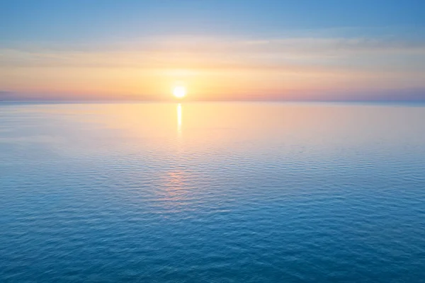 Denizde Gün Batımı Doğa Arkaplan Bileşimi — Stok fotoğraf