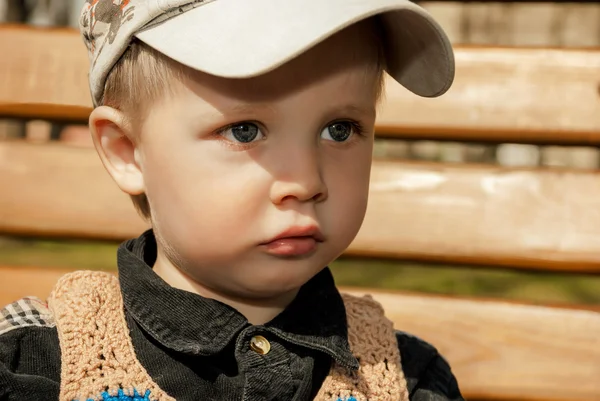 Malý chlapec v čepici — Stock fotografie