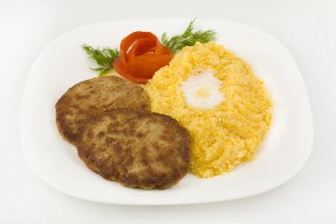 Mısır püresi ile kıyılmış biftek