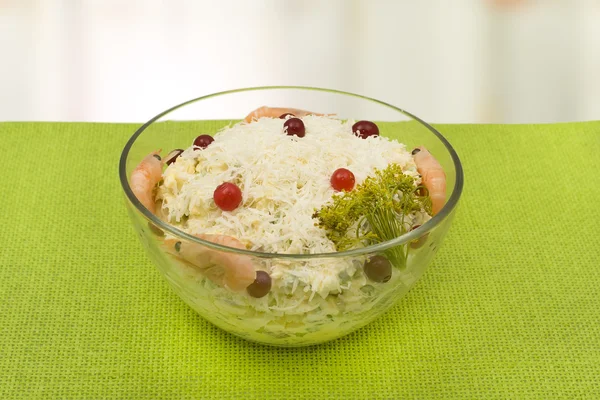 Insalata di gamberetti con formaggio — Foto Stock