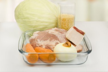 lahana yemek pişirmek için bir dizi