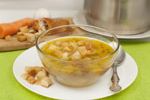 Zupa grochowa z wędzonym mięsem — Zdjęcie stockowe