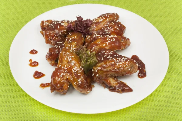 Baked chicken wings — Stock Photo, Image