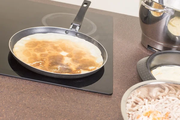 Frying of pancakes — Stock Photo, Image