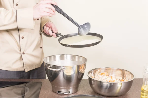 Freír cocinar panqueques — Foto de Stock