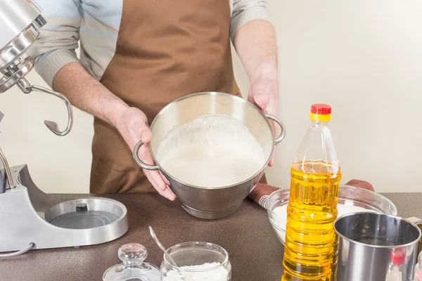 Cook surdeg för bröd anger — ストック写真