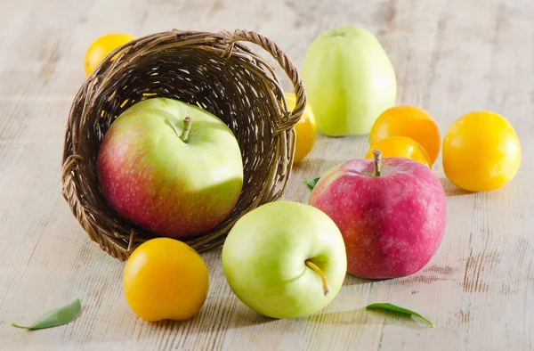 Group of fruits in basket — Stock Photo, Image