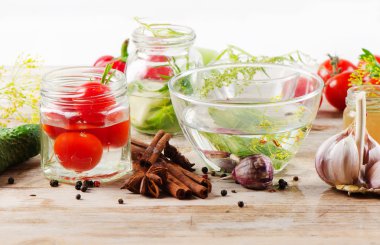 ev yapımı marinaded sebze