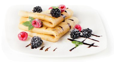 Krep ile böğürtlen ve ahududu