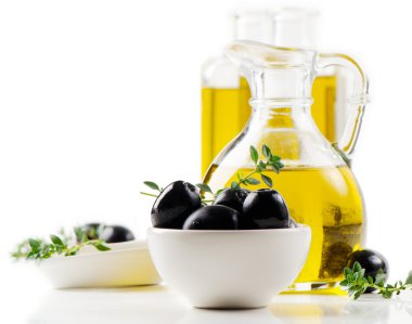 Zeytinyağı ve zeytin