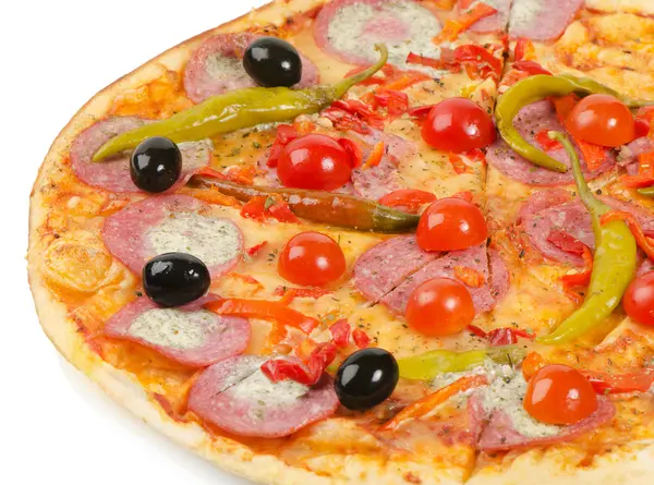 Pizza geïsoleerd op wit — Stockfoto