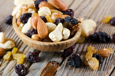 Kurutulmuş meyve ve fındık