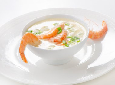 Deniz mahsullü kremalı çorba.