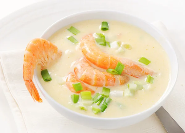 Zuppa cremosa con frutti di mare — Foto Stock