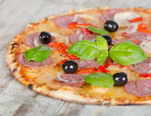 Pfefferoni-Pizza — Stockfoto