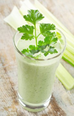 yeşil sebze smoothie