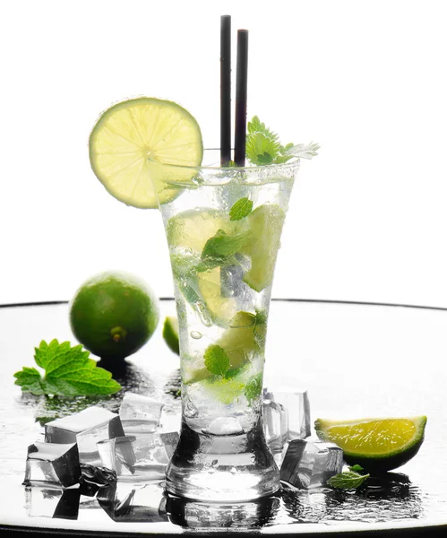 Коктейль mojito — стокове фото